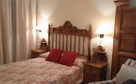 Hostal Rural Cumbres De Castilla