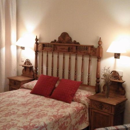 Hostal Rural Cumbres De Castilla Mandayona Exterior photo